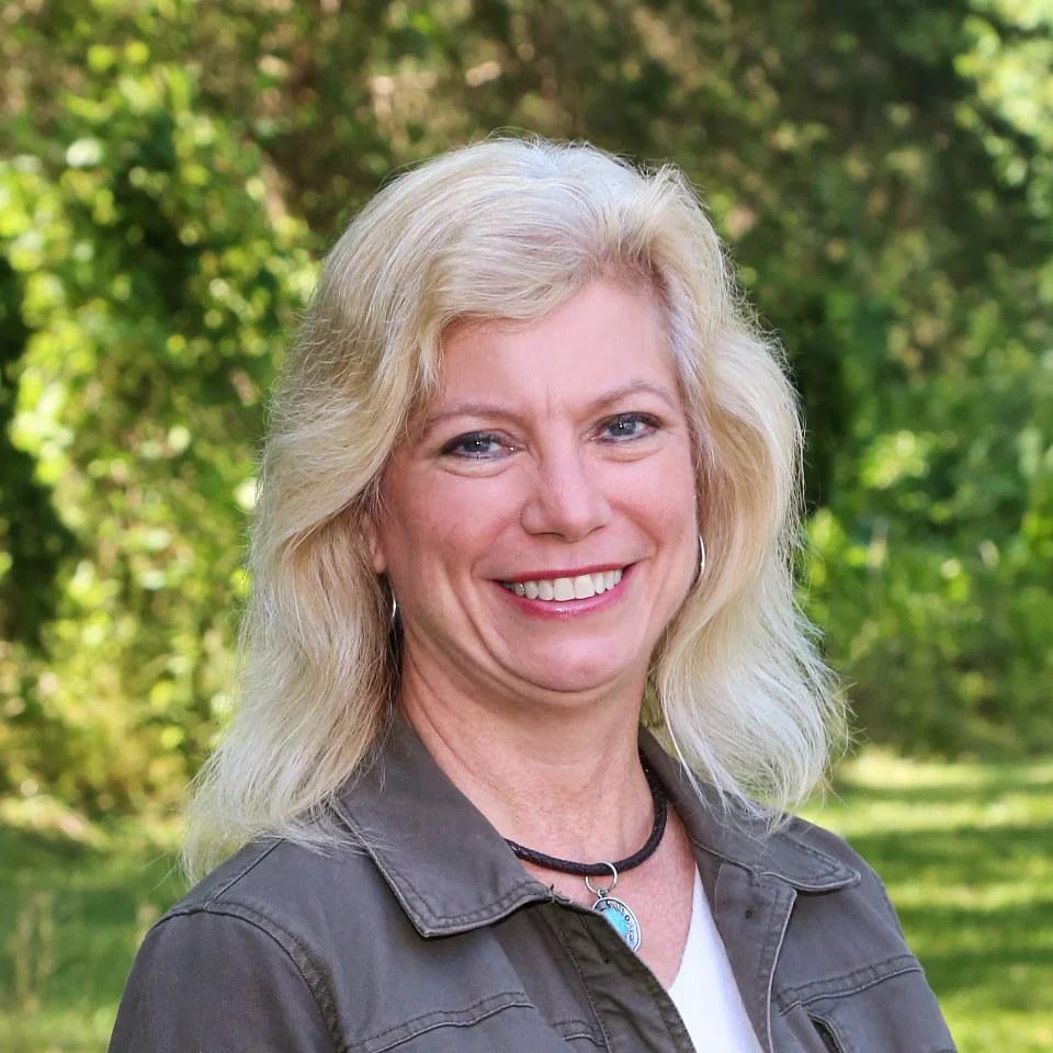 Sherri zandbergen headshot